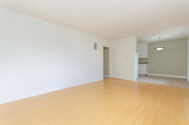 Building Photo - 3810 Wade St