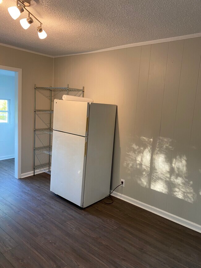 Kitchen eat-in fridge pantry side - 3186 Bowker Rd