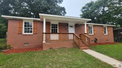 Building Photo - 120 Hazel Dr