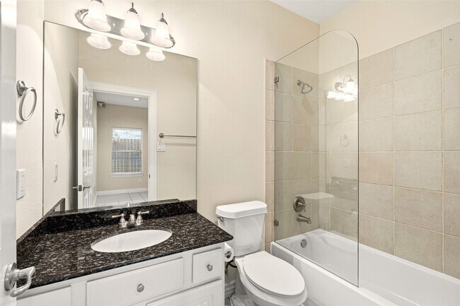 Foto del edificio - 3022 Orchard Ct