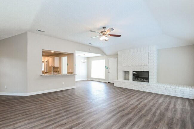 Foto del edificio - 2823 Woodhall Ct