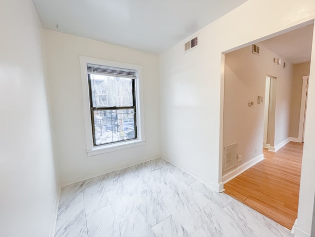 Photo - 2627 N Spaulding Ave Apartment