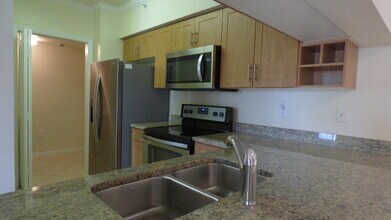 Building Photo - 6510 Emerald Dunes Dr