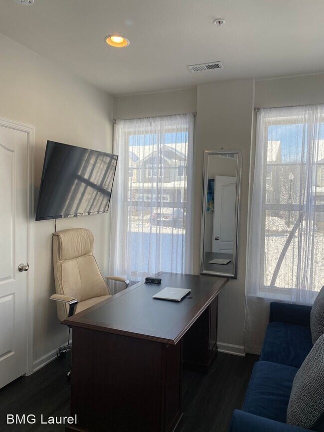 Foto del edificio - 3 br, 4.5 bath House - 805 Jarrett Ln