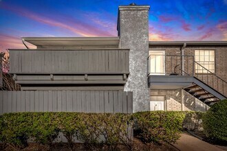 Building Photo - 8787 Brae Acres Rd