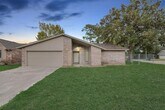 Foto principal - 635 Coolwood Dr