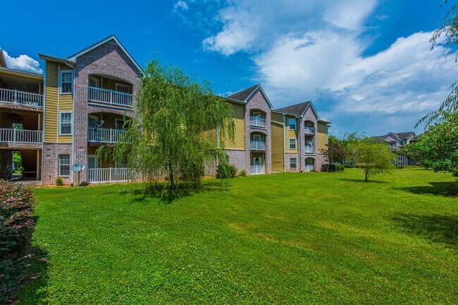 Building Photo - 8465 Patriot Blvd
