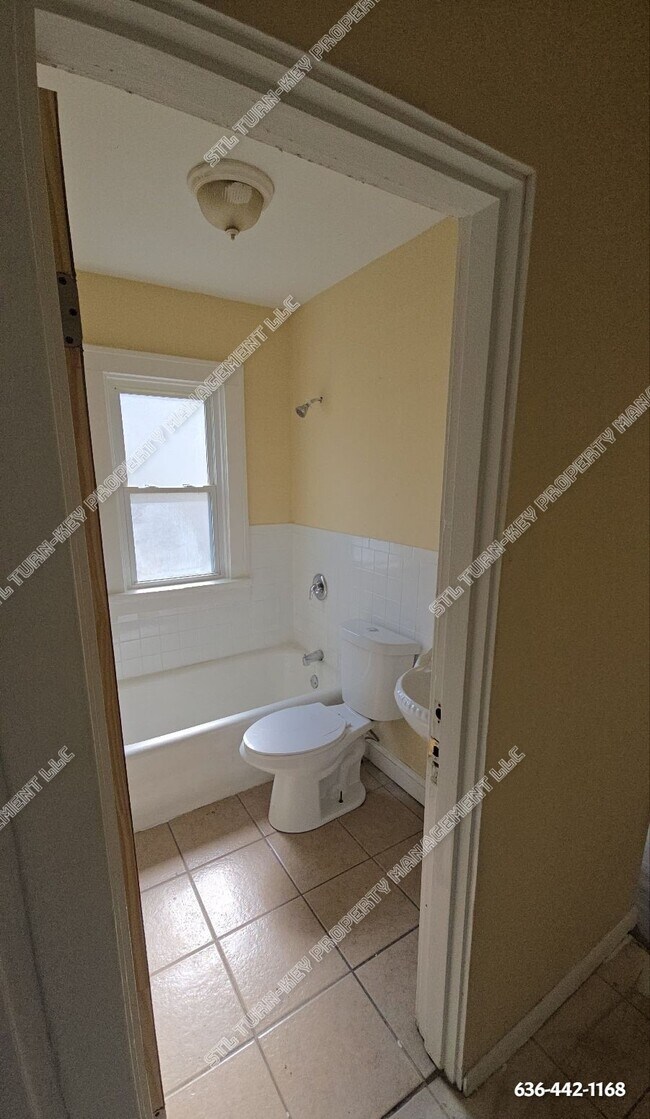 Building Photo - 3340 Werder Dr