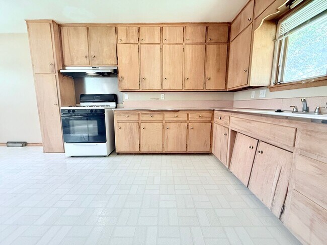Foto del edificio - 4-Bed House in Cedar Falls