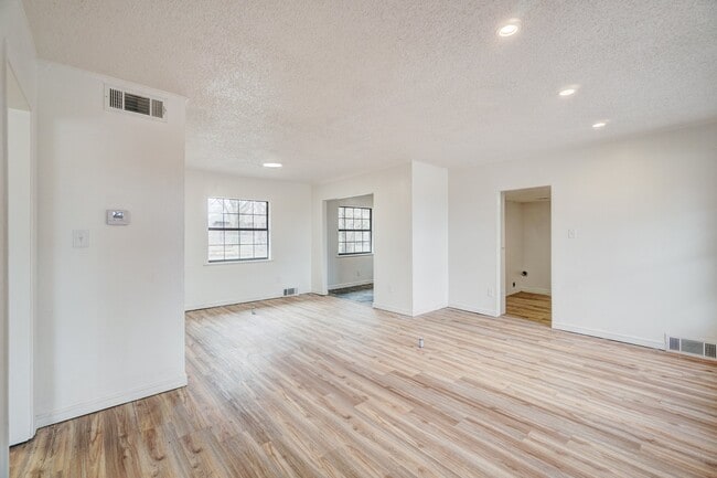 Photo - 1220 NE 47th St House