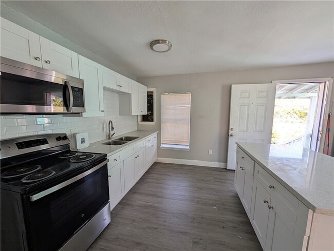 Building Photo - 1539 10th St