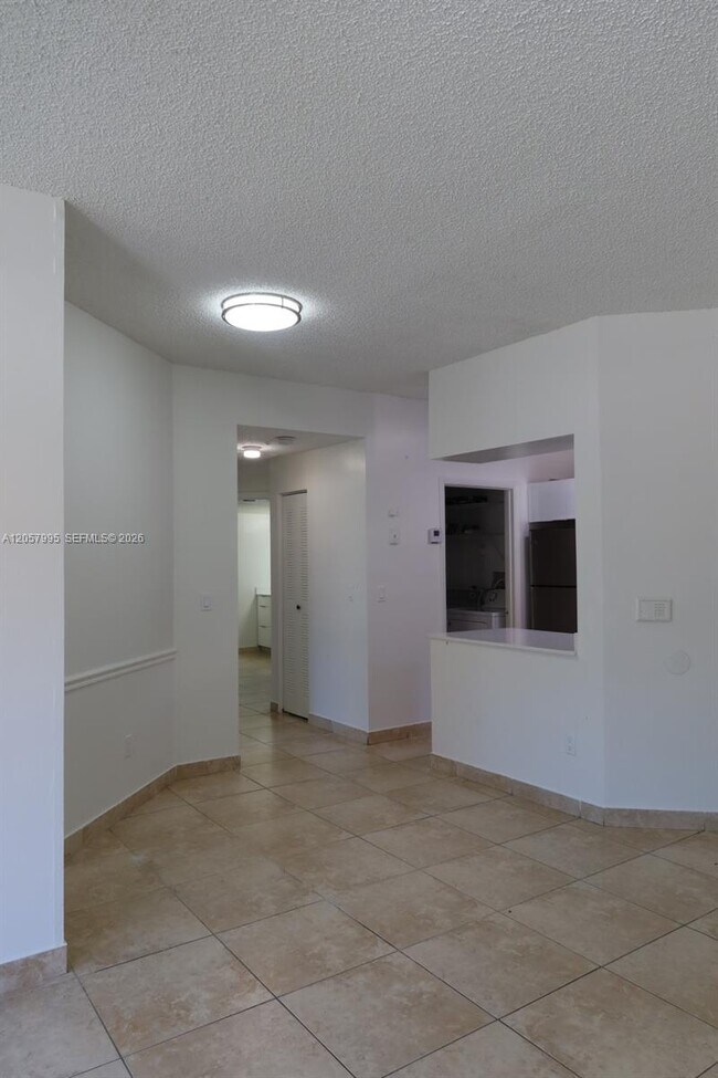 Foto del edificio - 18340 NW 68th Ave