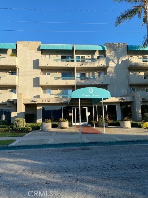 Building Photo - 11410 Dolan Ave