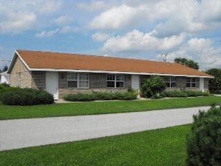 Primary Photo - 936-946 Bonnie View Dr