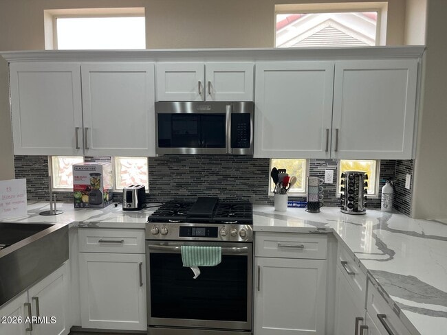 Building Photo - 14608 W Horizon Dr