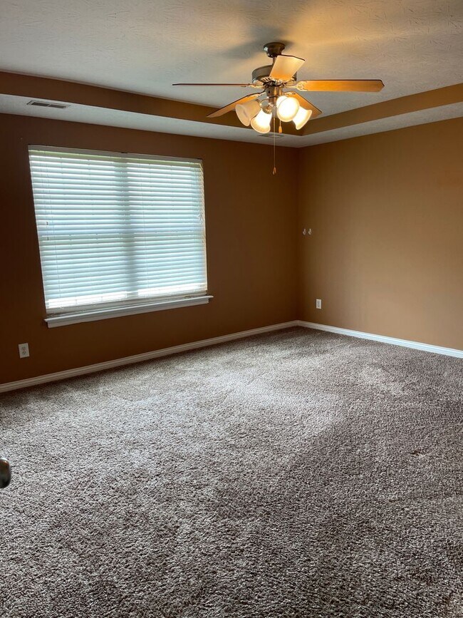 Building Photo - Welcome Home
