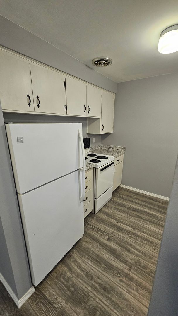Building Photo - 2 Bedroom Lewiston Orchards Apartment