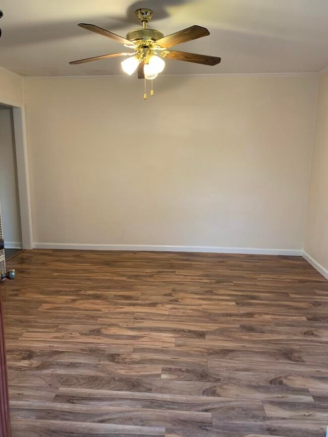 Living room - 2222 17th St