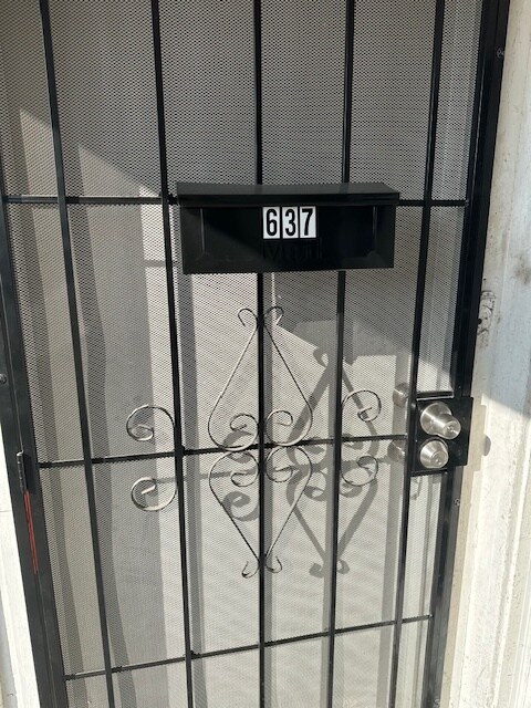 Foto del edificio - 637 W 41st St