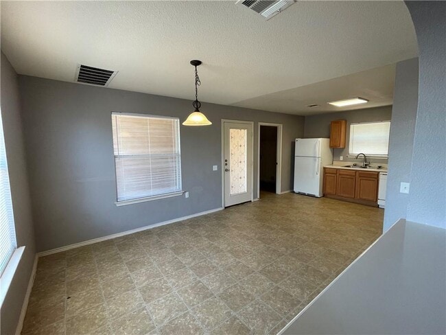 Building Photo - 13528 Briarcreek Loop