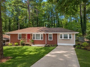 Building Photo - 3166 Sandusky Dr