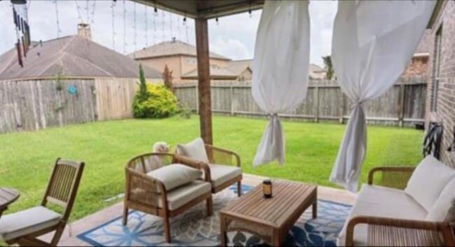 Building Photo - 26507 Grey Sparrow Dr