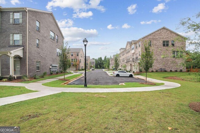 Building Photo - 1546 Halstead Pl