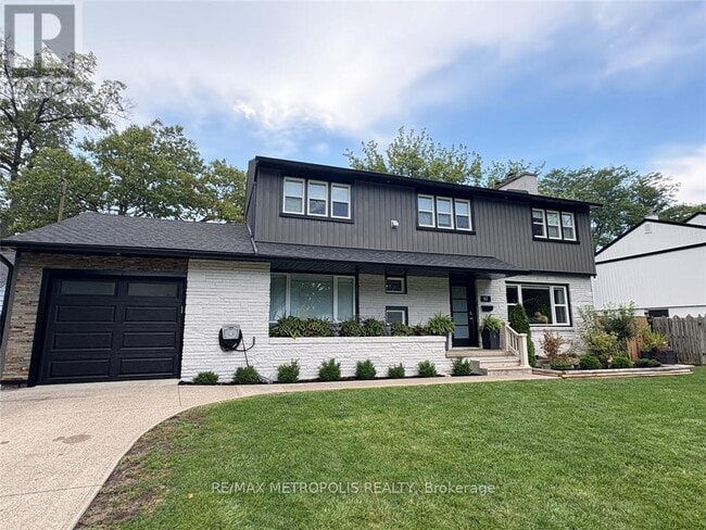 Photo du bâtiment - 552 Cathcart Blvd