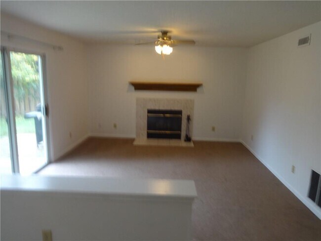 Building Photo - 6739 Hunters Green Way