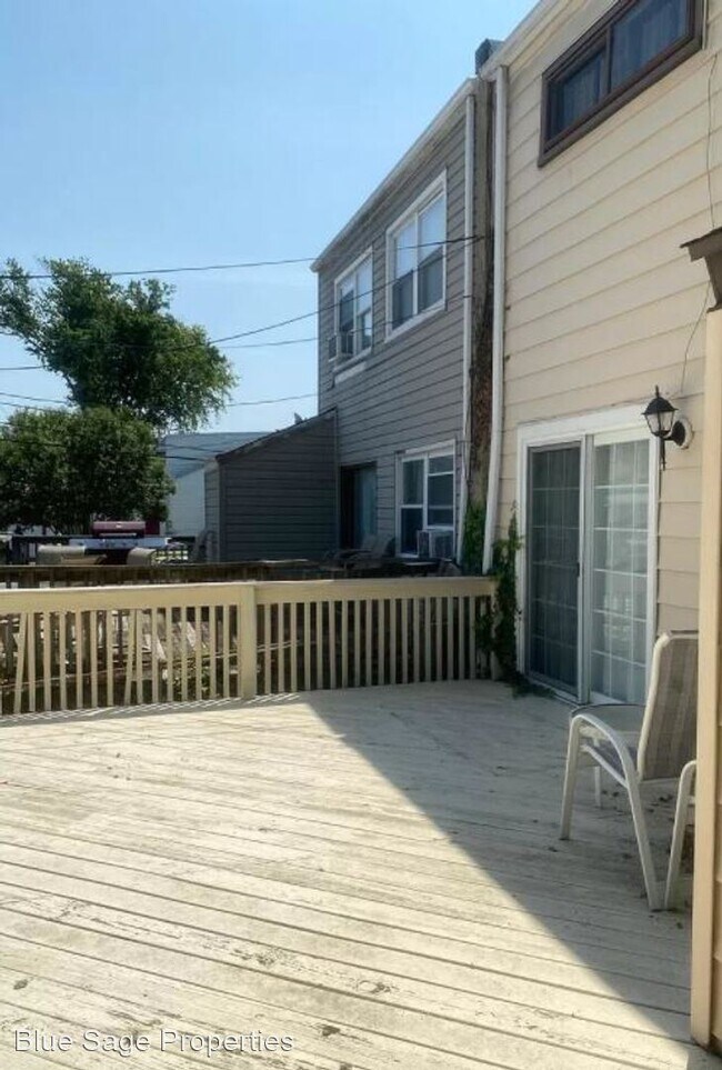 Foto del edificio - 4 br, 2 bath House - 429 Essex Rd.