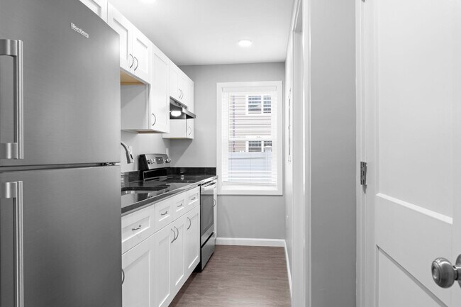Building Photo - 10 Monarch Way