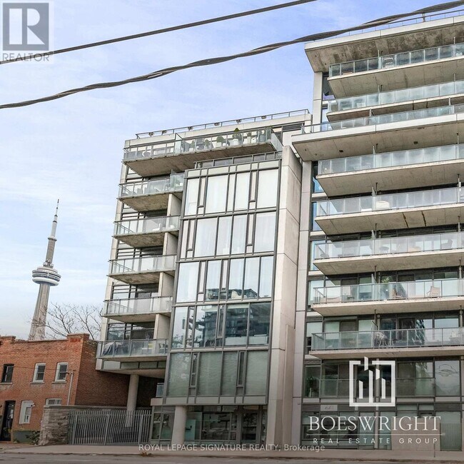 Photo du bâtiment - 461 Adelaide St W