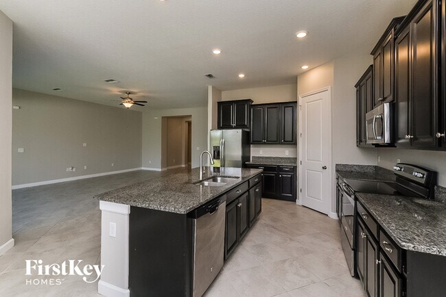 Building Photo - 13436 White Sapphire Rd