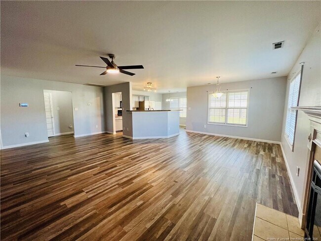 Foto del edificio - 641 Hogart St