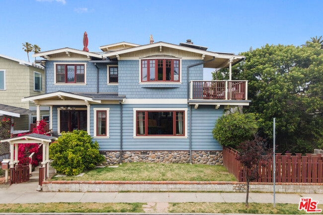 Building Photo - 1632 Shell Ave