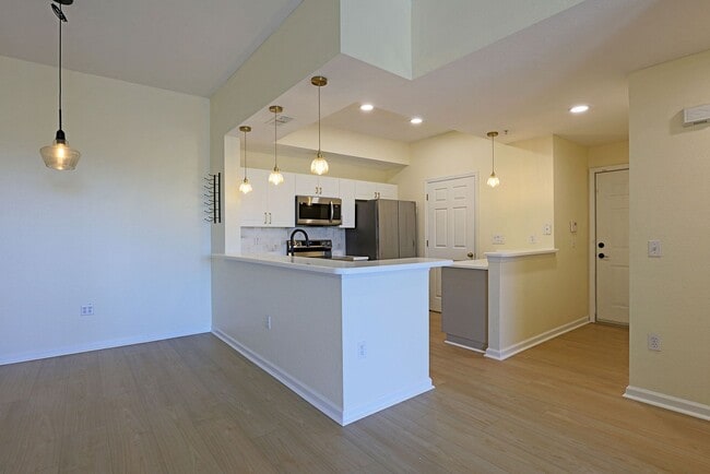 Photo - The Enclave 9005-1919 Apartment