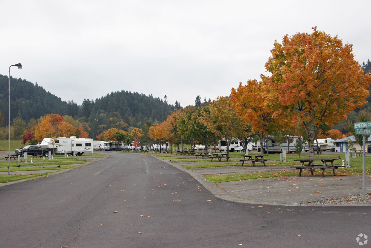 Primary Photo - Brookhollow RV Park