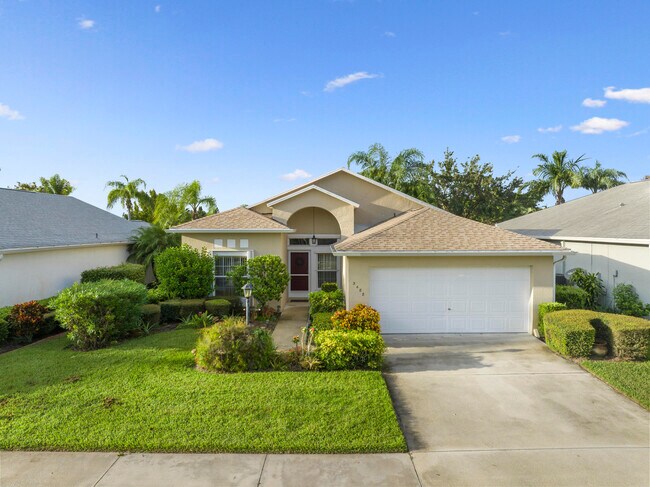 Foto del edificio - 3488 63rd Square