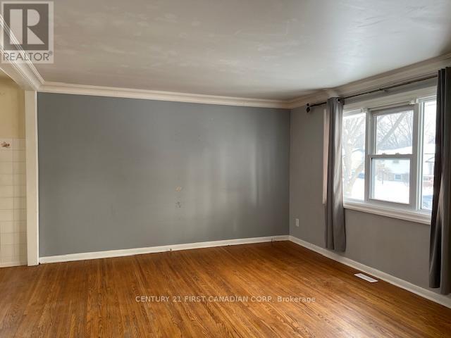 Building Photo - 12 Mendip Crescent