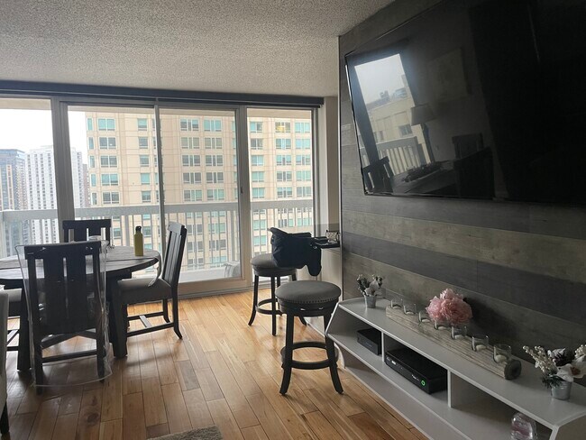 Foto del edificio - 545 N Dearborn St