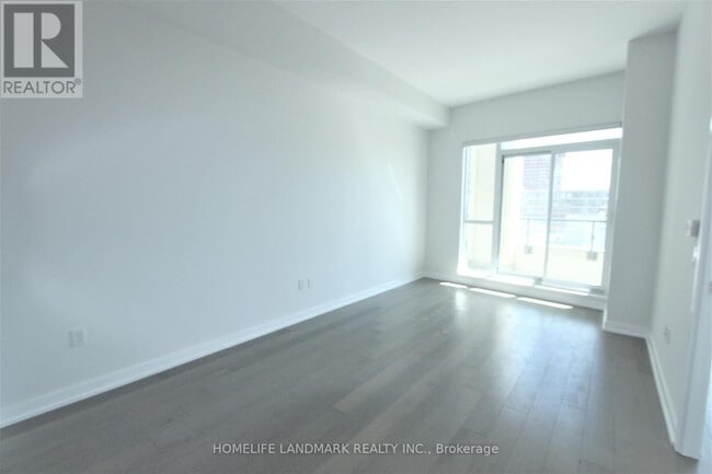 Building Photo - 4055-4055 Parkside Village Dr