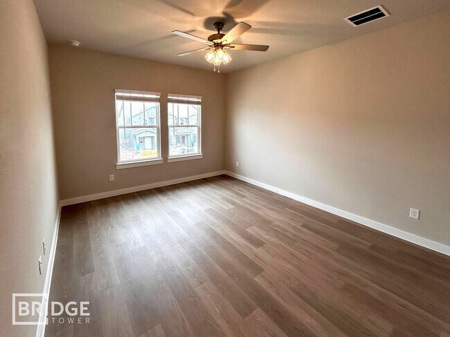 Foto del edificio - 1017 Hudson Wy