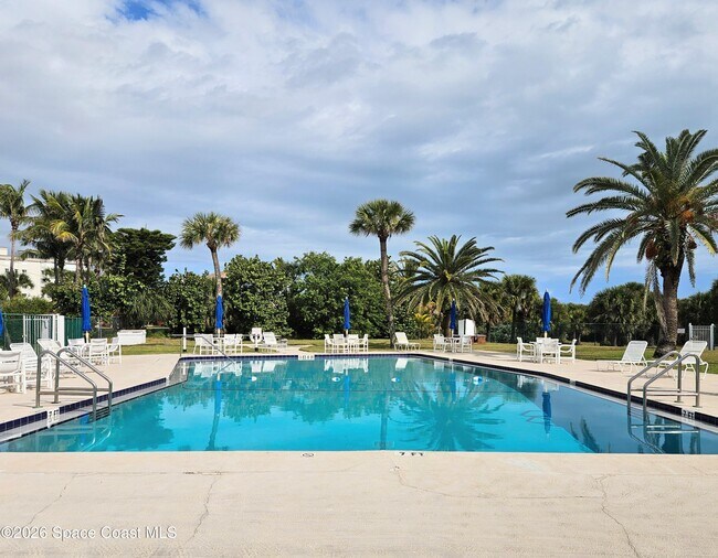 Foto del edificio - 3190 N Atlantic Ave