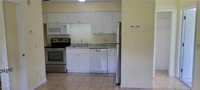 Foto del edificio - 14907 Wise Way