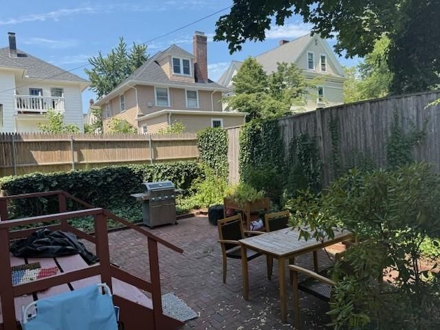 Building Photo - 12 Adelphi Ave