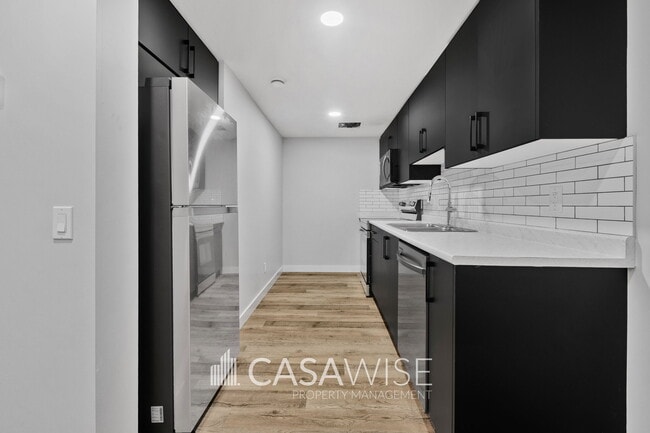 Building Photo - 8049 Cedric Mah Rd