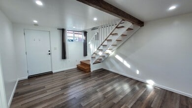 Building Photo - 10436 Rose Hedge Dr