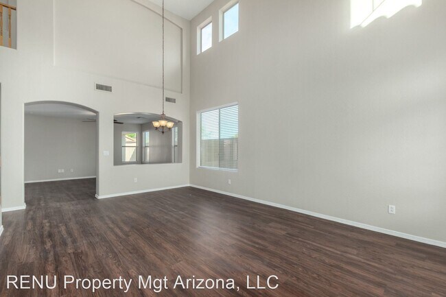 Foto del edificio - 4 br, 2.5 bath House - 3704 S 72nd Lane