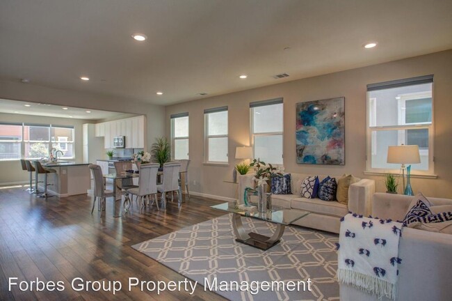 Building Photo - 4 br, 3.5 bath House - 1782 Infinity Way