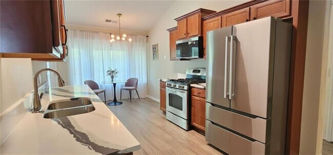 Building Photo - 1281 Key Manor Ln